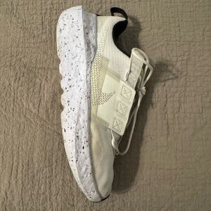 Nike Cream Athletic Shoes